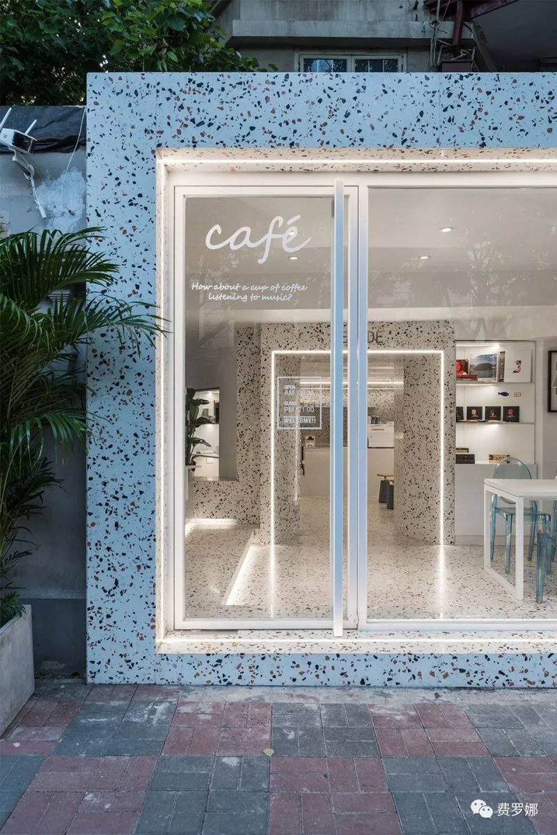 費羅娜在空間的跨度中開啟唱片與咖啡的藝術之旅