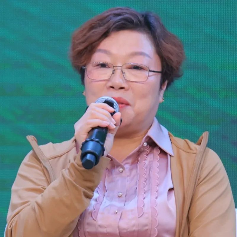 金牌企業制造副總裁 張代蘭：企業要生存，必須走光伏發電.jpg