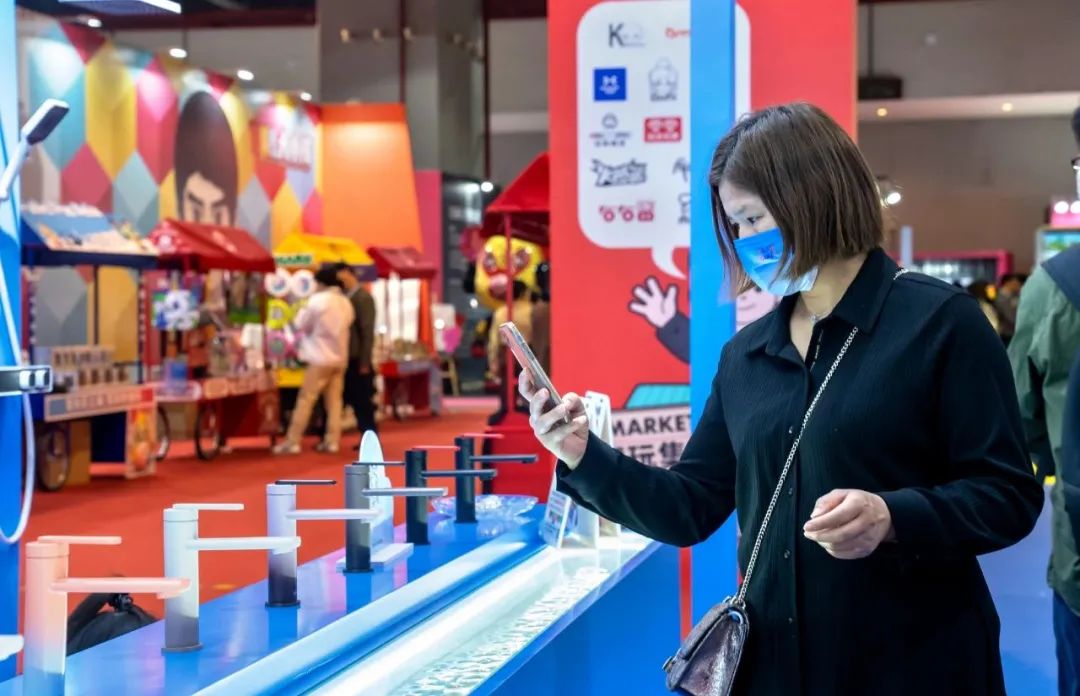 1678595497245161.jpg 浴“潮”出圈!浪鯨衛(wèi)浴驚艷亮相2022廣州設(shè)計周6.jpg