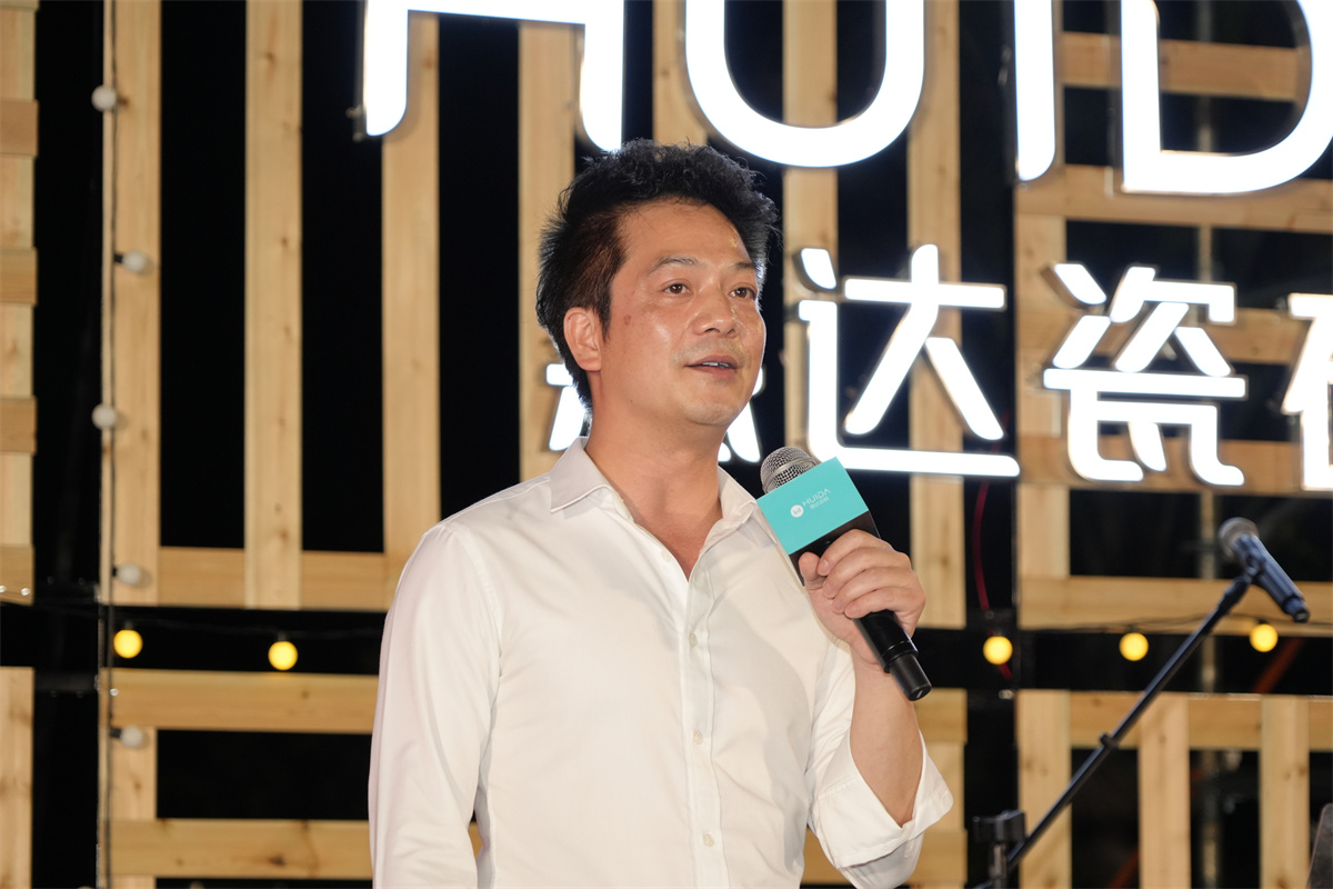 1681799055647480.jpg 廣西新高盛薄型建陶有限公司營銷副總經理唐碩度.jpg