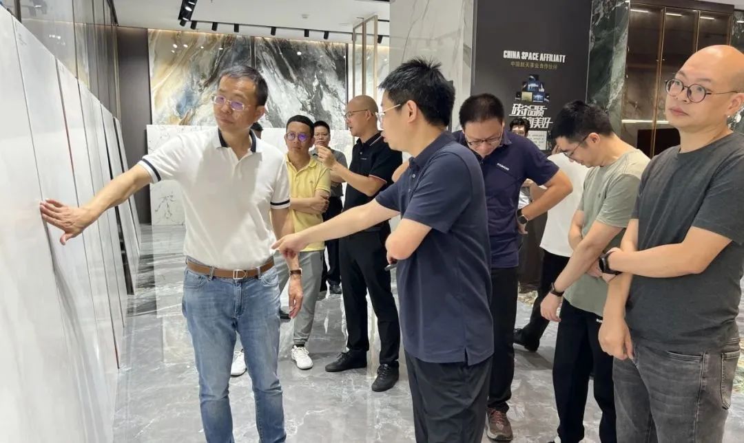 1691113847309877.jpg b.jpg