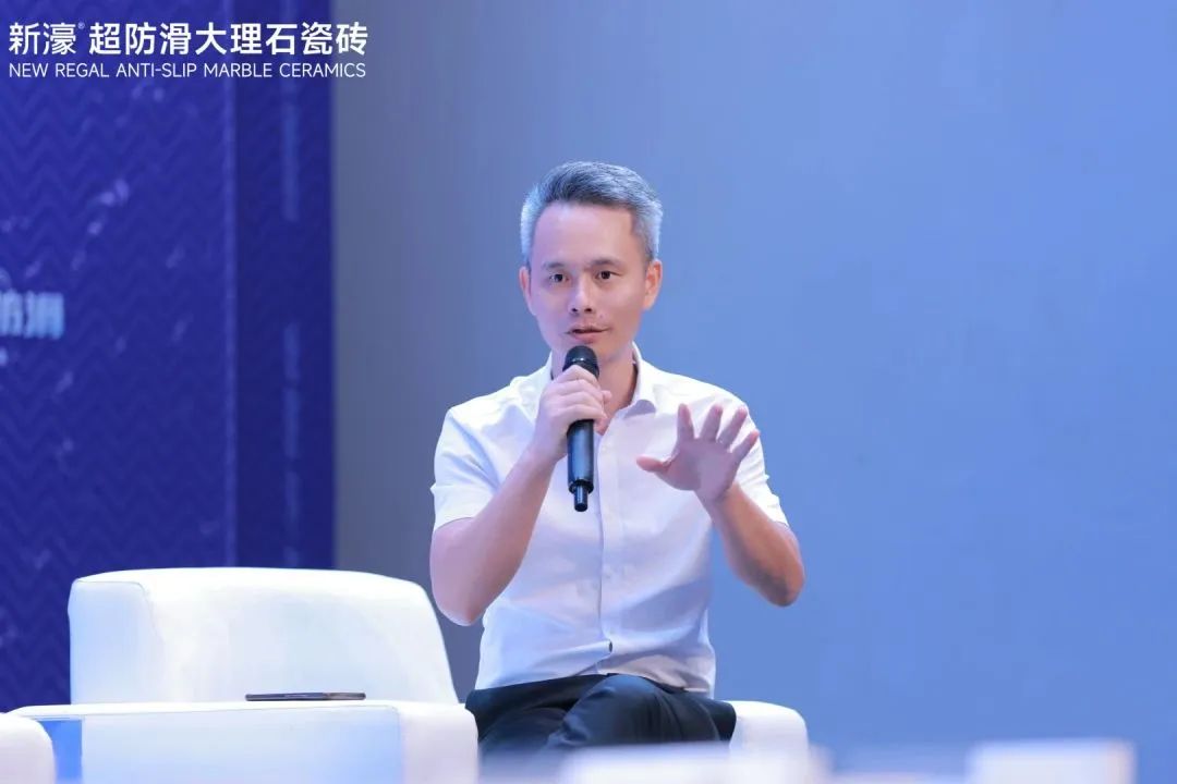 1697601908489192.jpg 新濠品牌戰(zhàn)略升級(jí)暨二代超防滑新品發(fā)布會(huì)圓滿成功!20.jpg