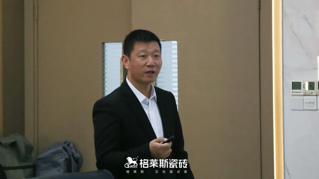 1709192531216156.jpg 4.jpg